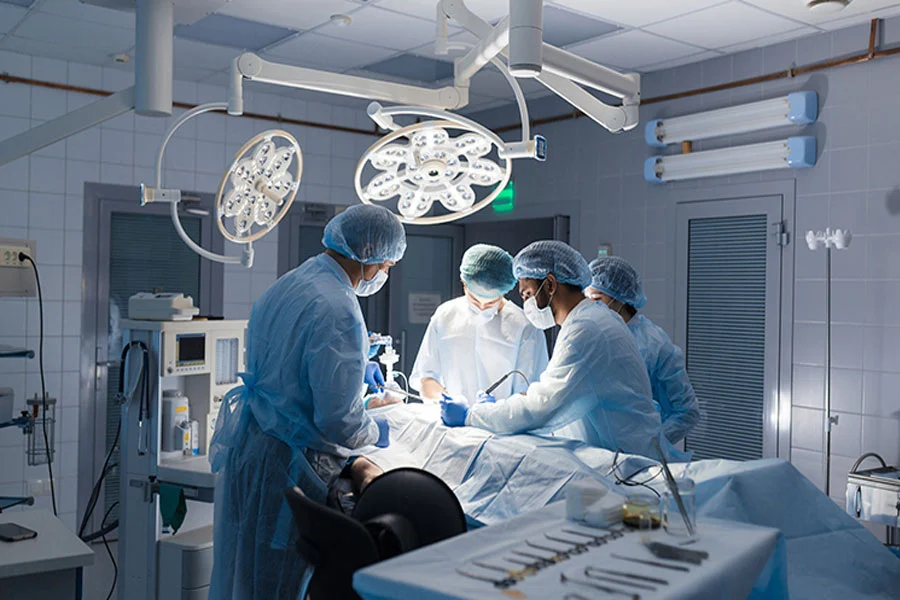 Farahmandfar Hospital